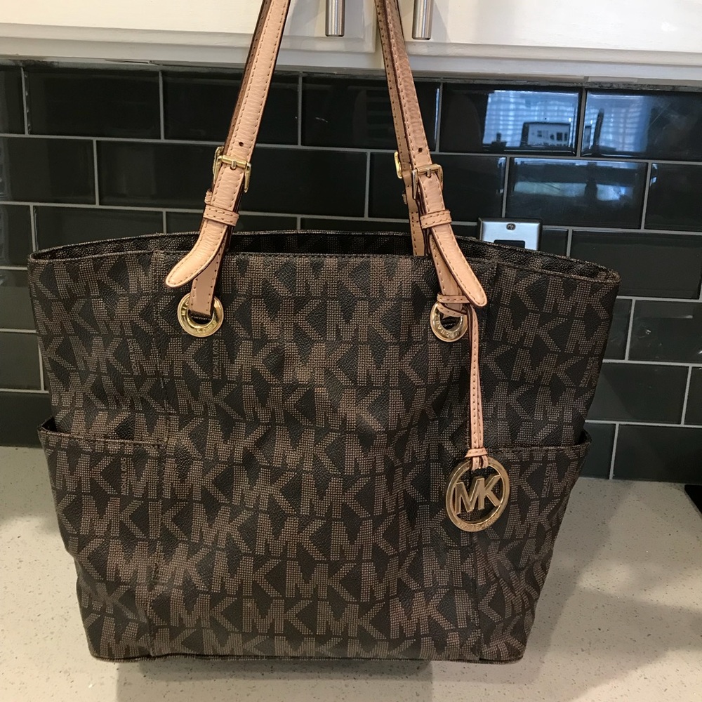 Michael Kors shoulder purse